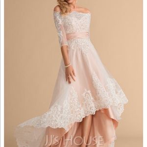 NWT satin Tulle wedding 👰🏻 dress 👗